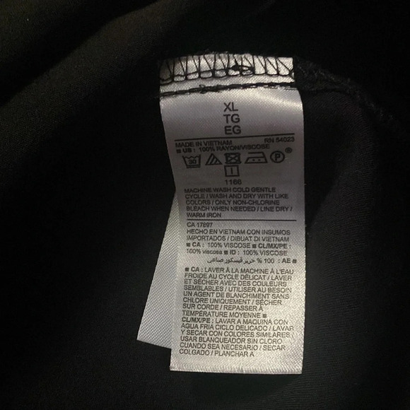 Old navy black VNeck  blouse Sz XL - Picture 8 of 9